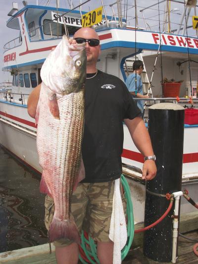 Bear Thompson,West Milford, N.J. pool fish 32 pounds!